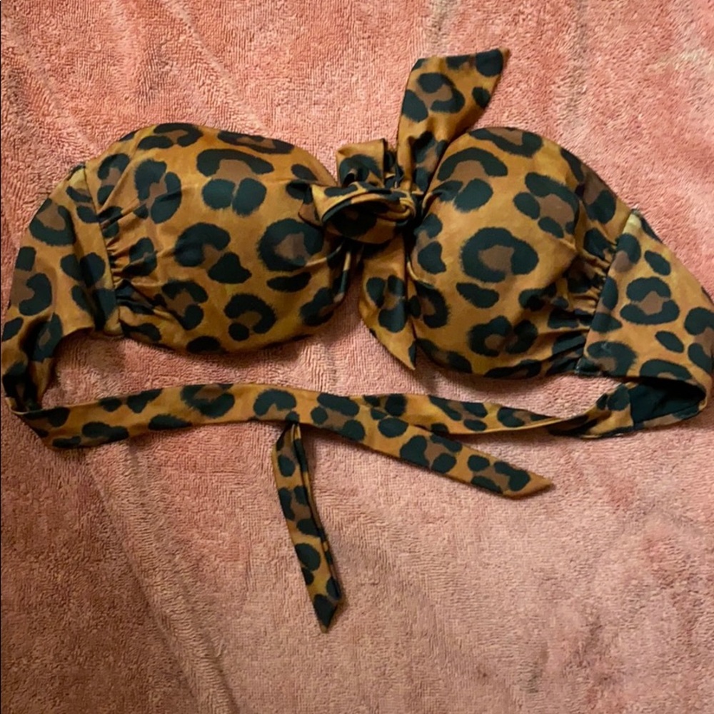 Leopard Print bikini top